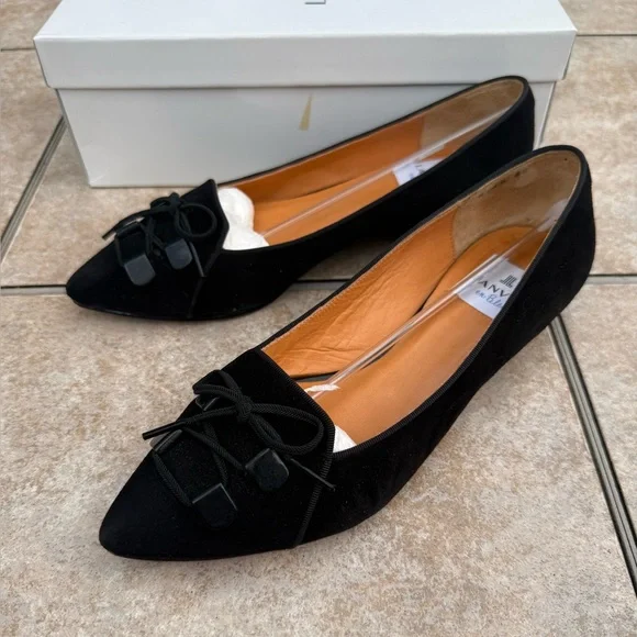 Lanvin en Bleu Women's Black Suede Shoes - Picture 5 of 16